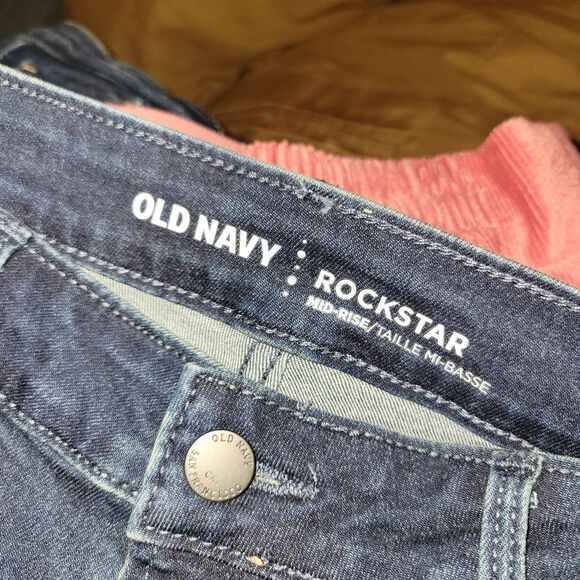 Old Navy Rockstar Midrise Released Step Hem Jeans 10 Long - Picture 6 of 11